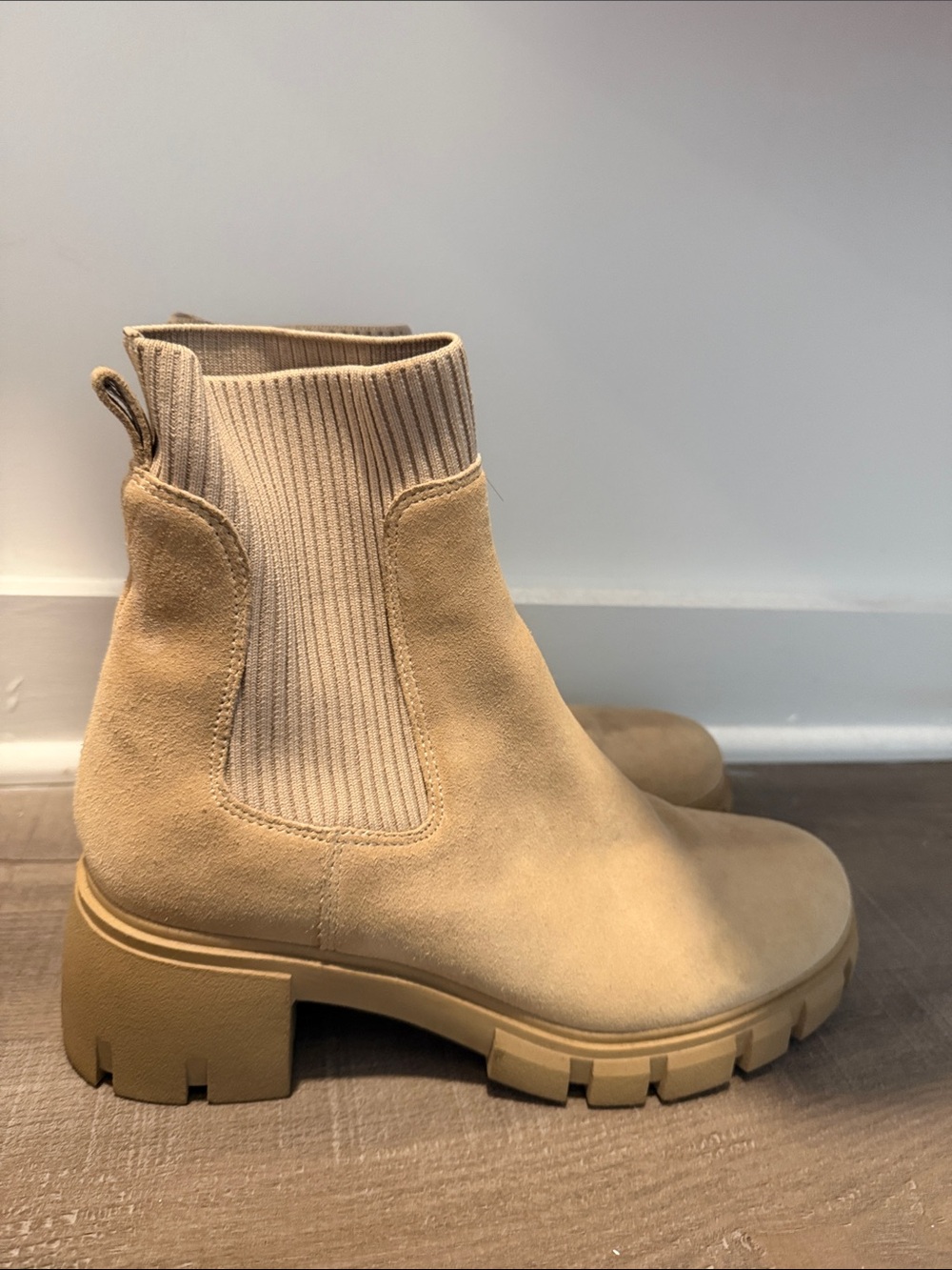 Steve Madden Tan Suede Chelsea Lug Ankle Boots